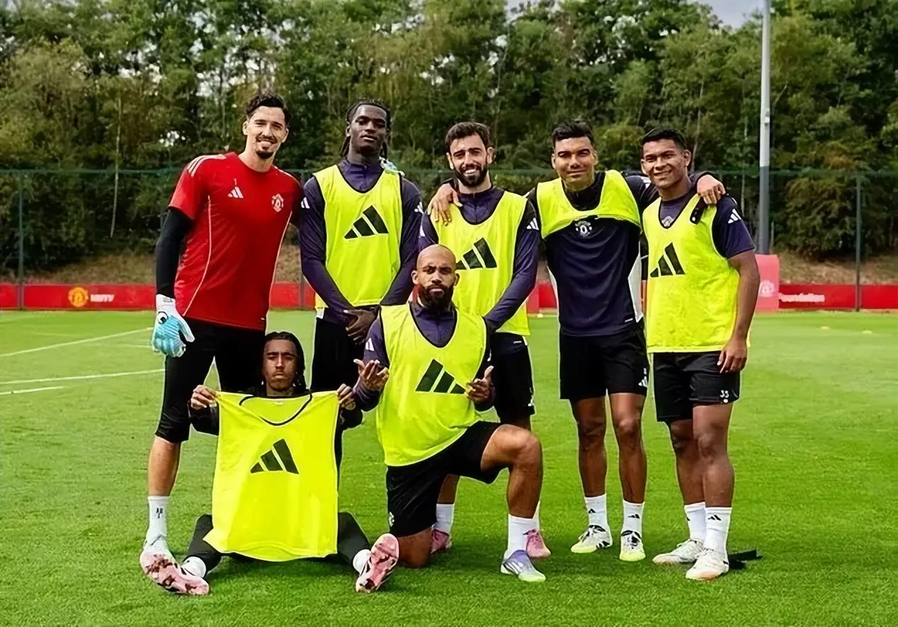 tenan, 卡塞米罗曾, 胞库尼亚关 tenan, 卡塞米罗曾, 胞库尼亚关